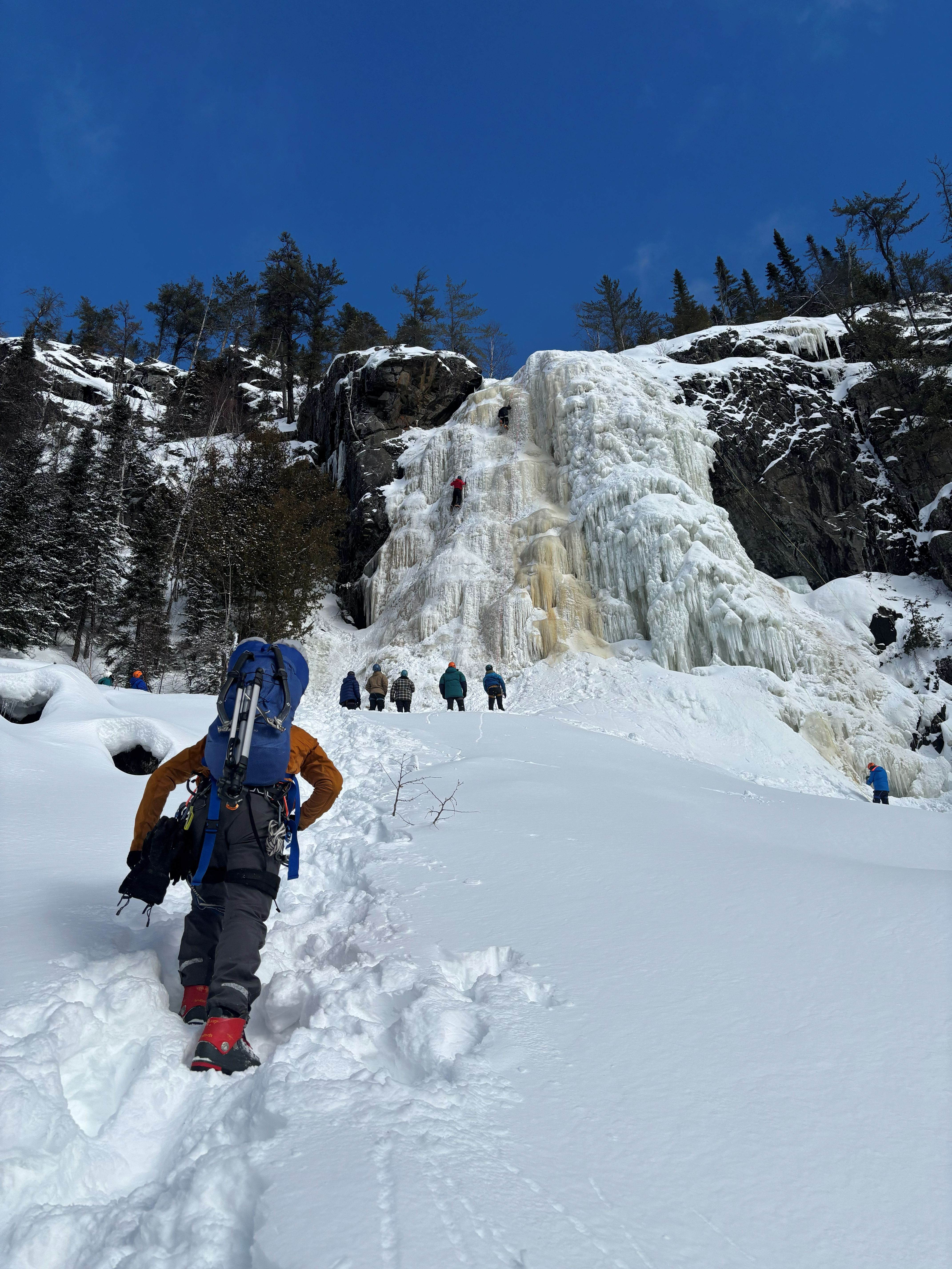 Support before and after your ice climbing course